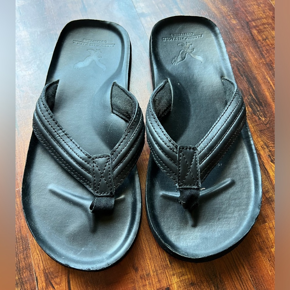 American Eagle Black Leather Men’s Flip Flops - 11